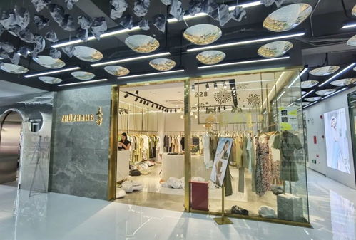 從 世界工廠 到 原創(chuàng)基地 南山區(qū)荔秀服飾文化街的華麗升級